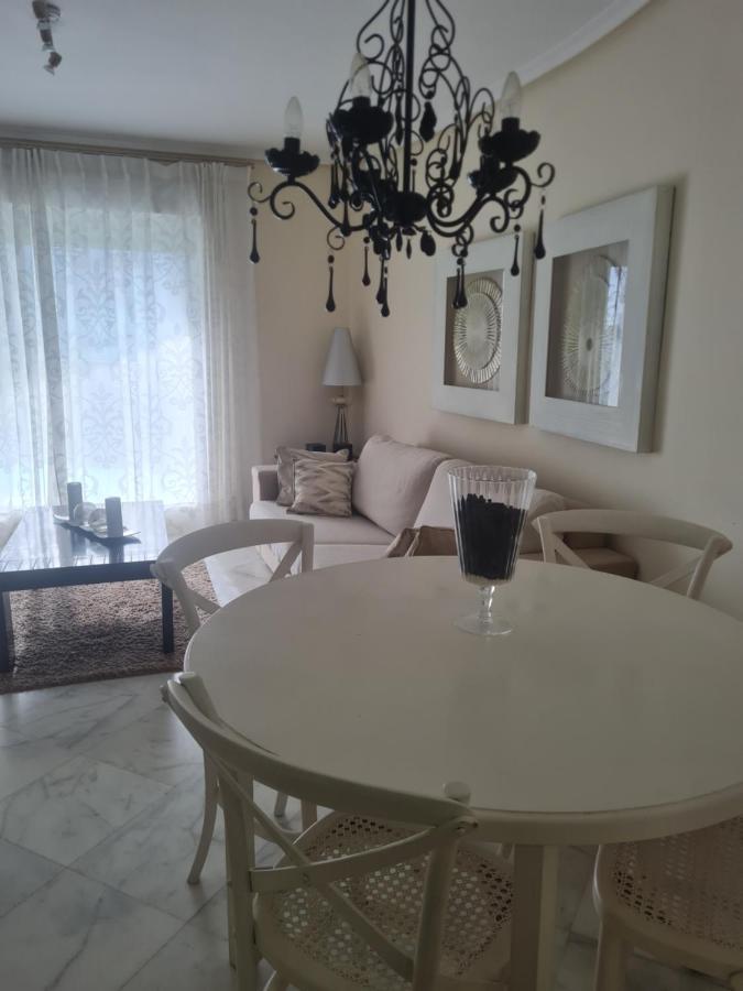 Elegant 2-Bedroom Apartment In Benidorm With Private Pool And Scenic Garden Views Cala de Finestrat Exterior foto