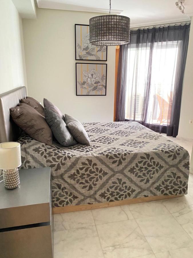 Elegant 2-Bedroom Apartment In Benidorm With Private Pool And Scenic Garden Views Cala de Finestrat Exterior foto